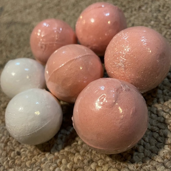 Bath bombs - Picture 2 of 4